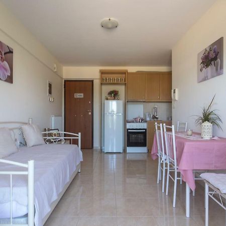 Lovely Apartment Xylokastro 2Nd Floor Exterior foto